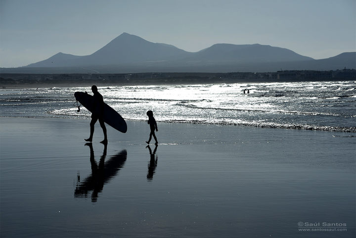 Playa Famara by Saul Santos