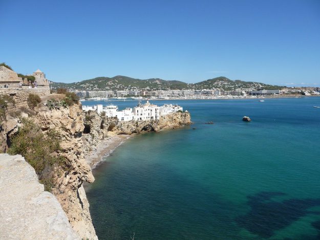 ibiza-688172_1920