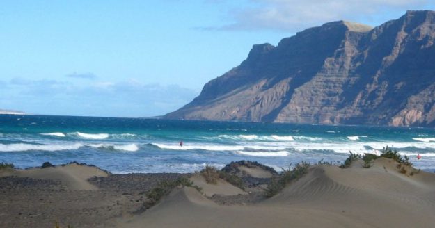 Artículo lanzarote playa (4) Lanzarote landscape
