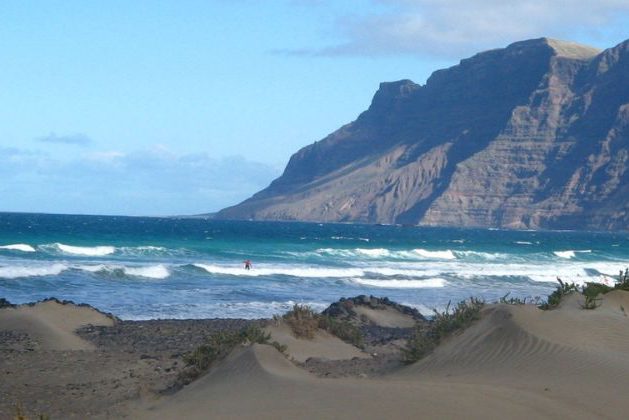 Artículo lanzarote playa (4) Lanzarote landscape