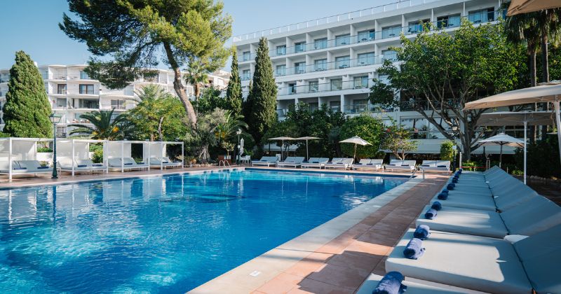 Piscina THB Los Molinos Ibiza